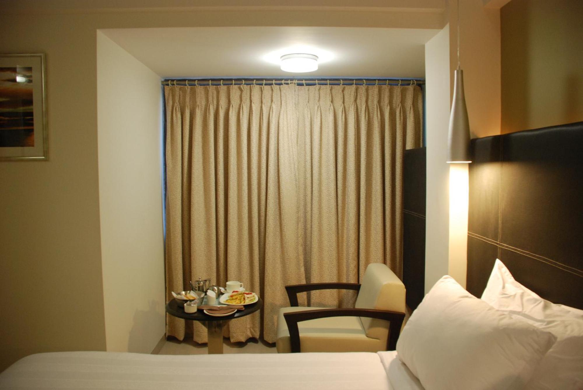 Hotel The Oriental Residency à Bombay Extérieur photo